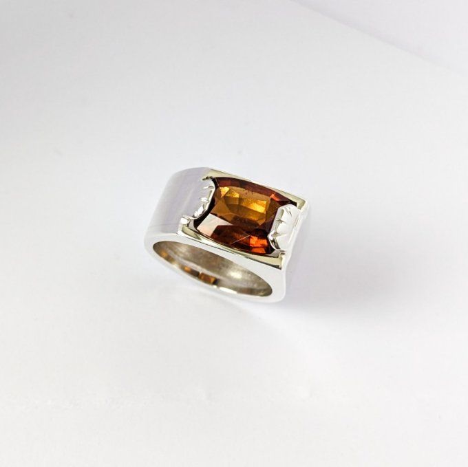 grenat hessonite asymétrique 